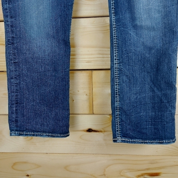 📣2/40$📣 SILVER SUKI Capri stretch jeans size 27 - Picture 3 of 8